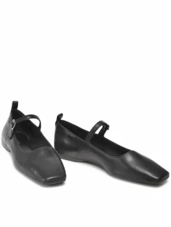 Scarpe basse Delia 5307-401-20 Nero
