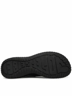 Scarpe basse Wallace 05 20705 Nero
